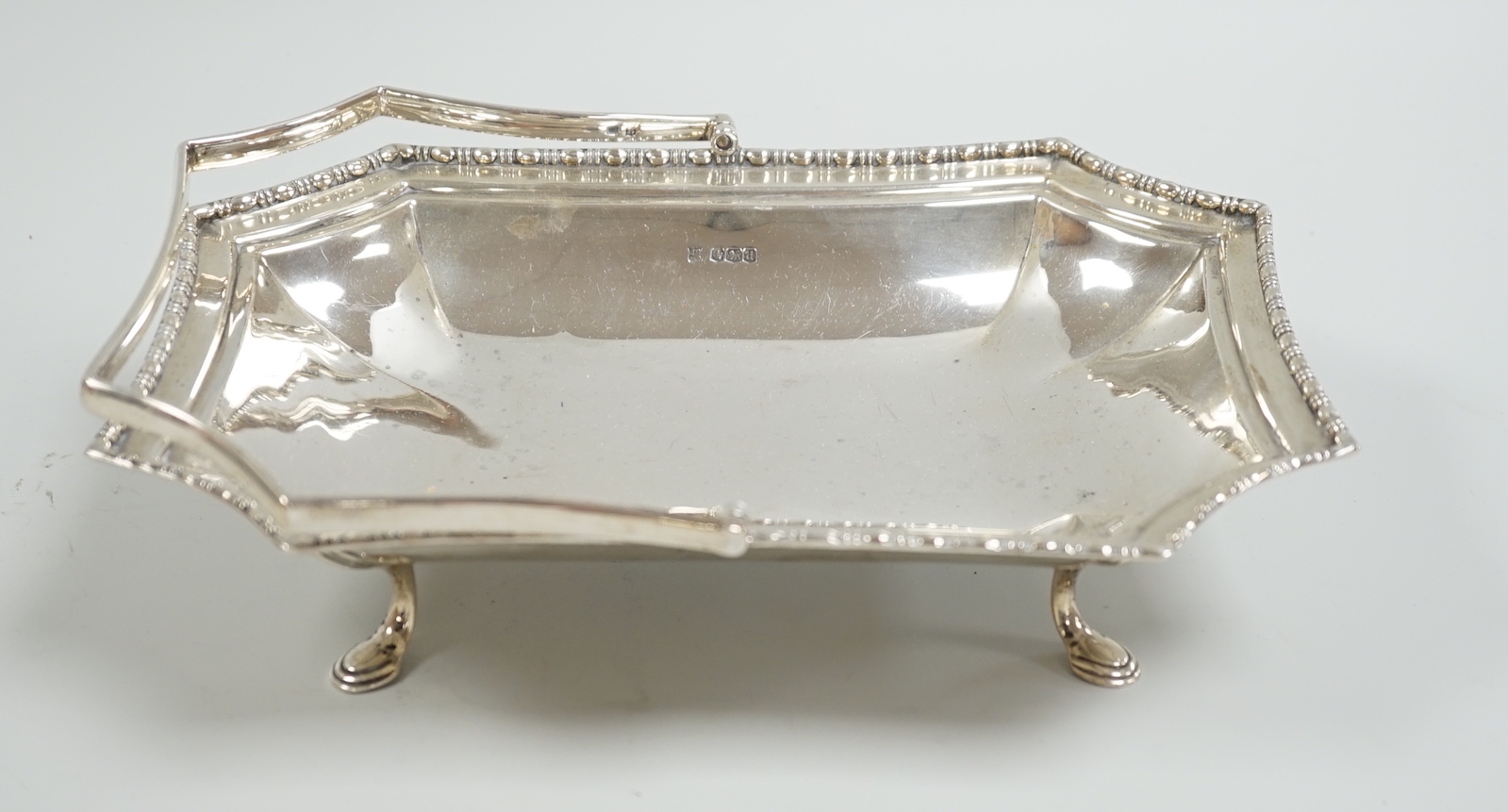 A George V silver shallow basket, James Deakin & Sons Ltd, Sheffield, 1921, 24.5cm, 17.7 oz.